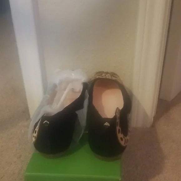 Kate Spade Black and Tan Flats with Metallic Embellishments - Picture 3 of 8